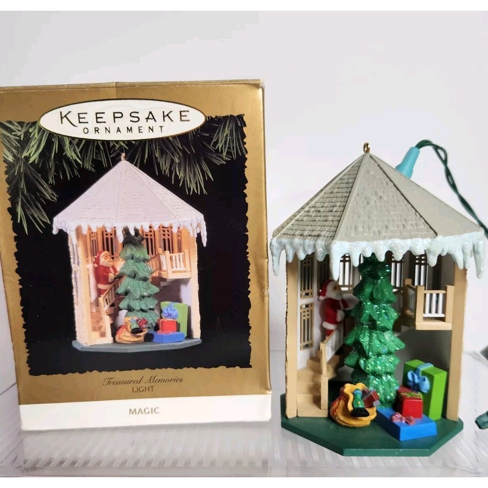 Hallmark Keepsake Ornament 1996 Treasured Memories Magic Light Santa Jim Reid